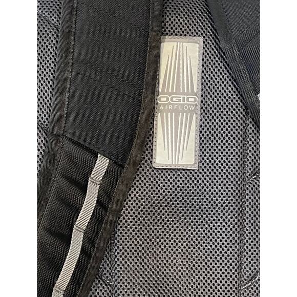 OGIO Padded Checkpoint Friendly Computer Backpack - Picture 7 of 7